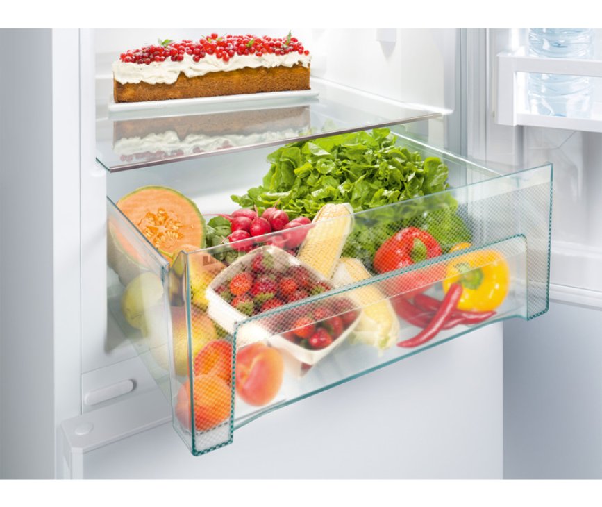 In de groentelade van de Liebherr CNel4213 koelkast rvs-look kunt u groenten en fruit bewaren