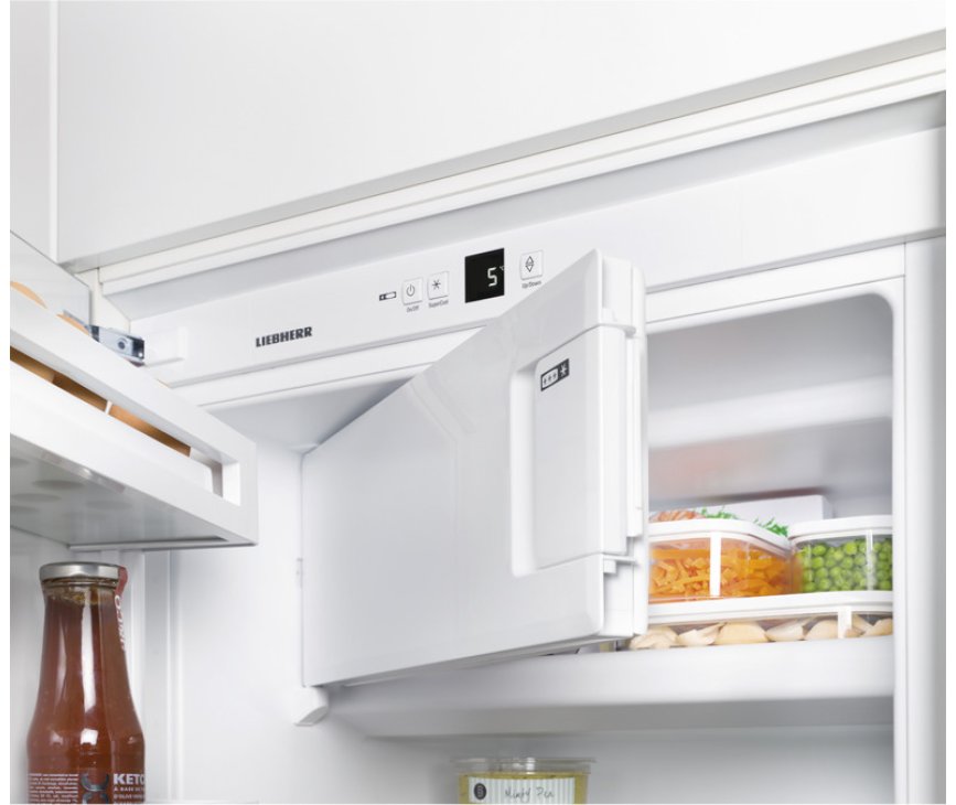 De Liebherr EK1624 inbouw koelkast is uitgerust met een vriesvak bovenin