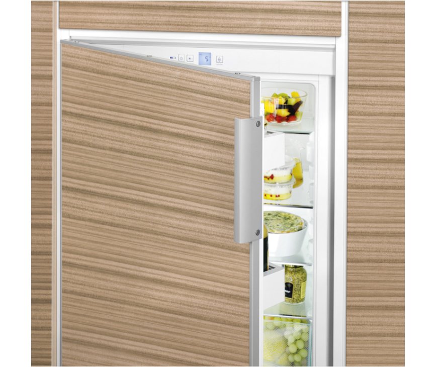 De Liebherr EK1624 inbouw koelkast is volledig in uw keuken te integreren