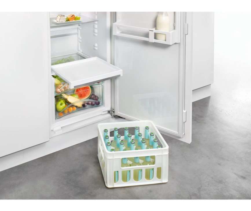 Met de mogelijkheid tot het plaatsen van kratten in de Liebherr IKF3510 inbouw koelkast is deze ideaal voor feestjes!