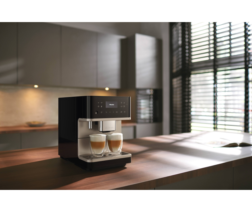 Miele CM6360 Obsidiaanzwart CleanSteelMetallic - vrijstaande koffiemachine