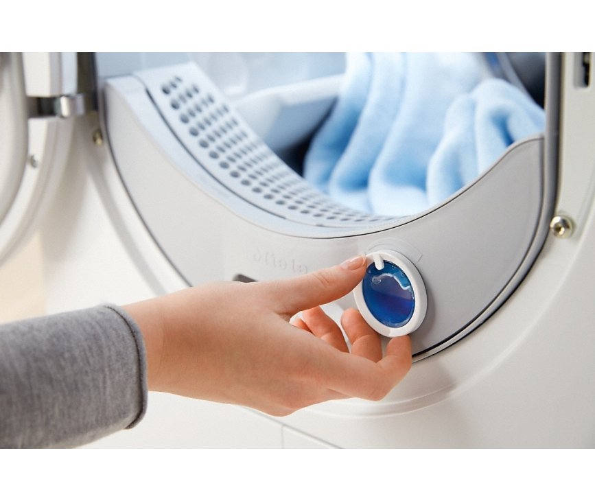Praktisch is de FragraceDos functie voor toevoeging van een geur aan uw wasgoed
