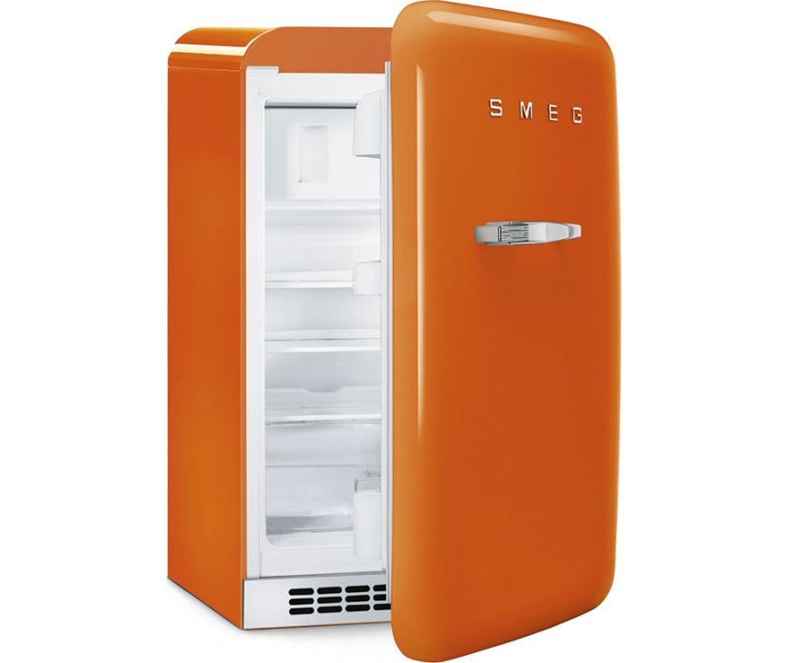 De kast van de Smeg FAB10ROR5 koelkast is ook helemaal rondom knal oranje!