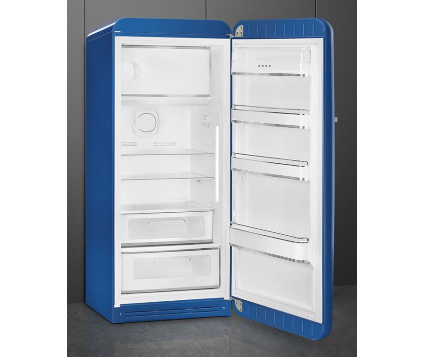 Foto van de binnenzijde van de SMEG koelkast FAB28RBE5 blauw