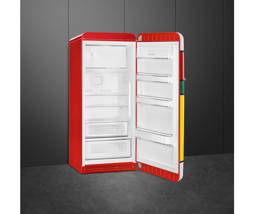 De Smeg FAB28RDMC5 koelkast Multicolor heeft een rode kast