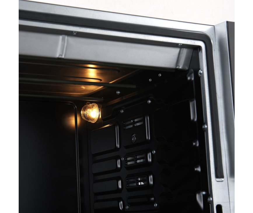 De Inventum OV606CS oven beschikt over binnenverlichting