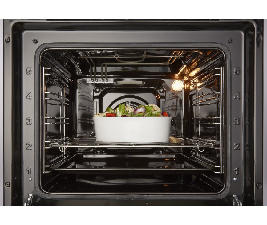 De oven van de Inventum VFG6020GRVS is voorzien van praktische binnenverlichting