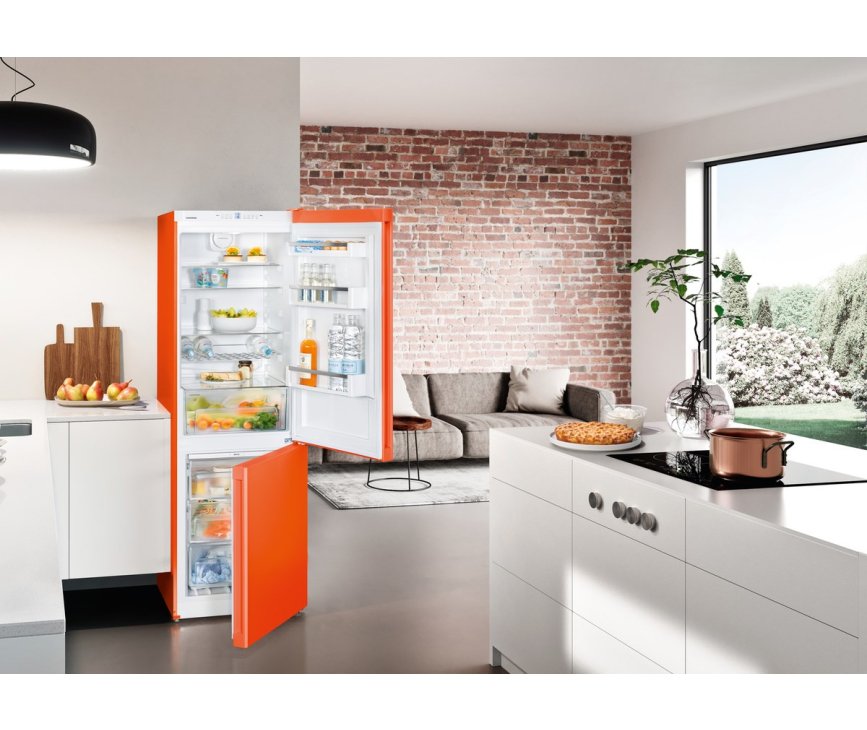 Liebherr CNno4313 oranje koelkast