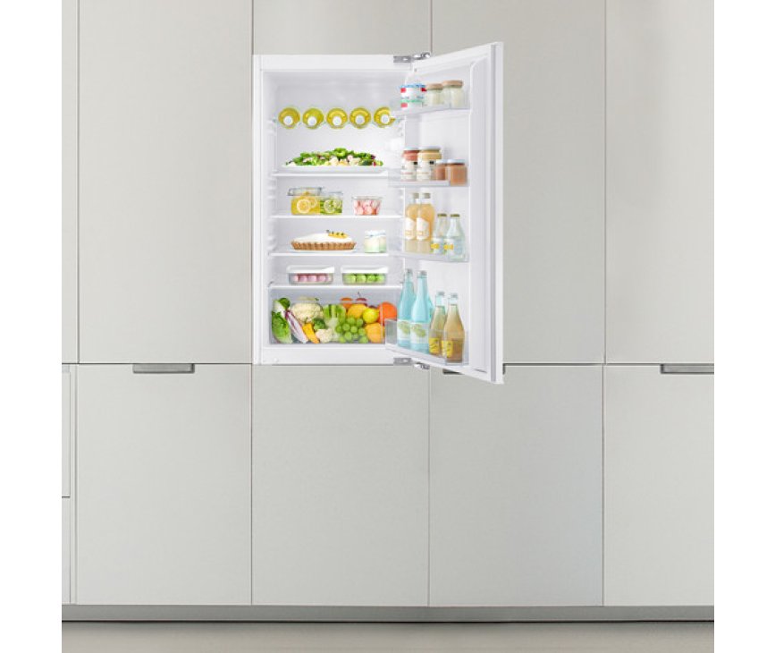 De Samsung BRR16R121WW inbouw koelkast is volledig te integreren in uw keuken