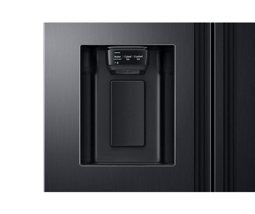 Foto van de zwarte dispenser in de nieuwe Samsung RS67N8211B1 koelkast