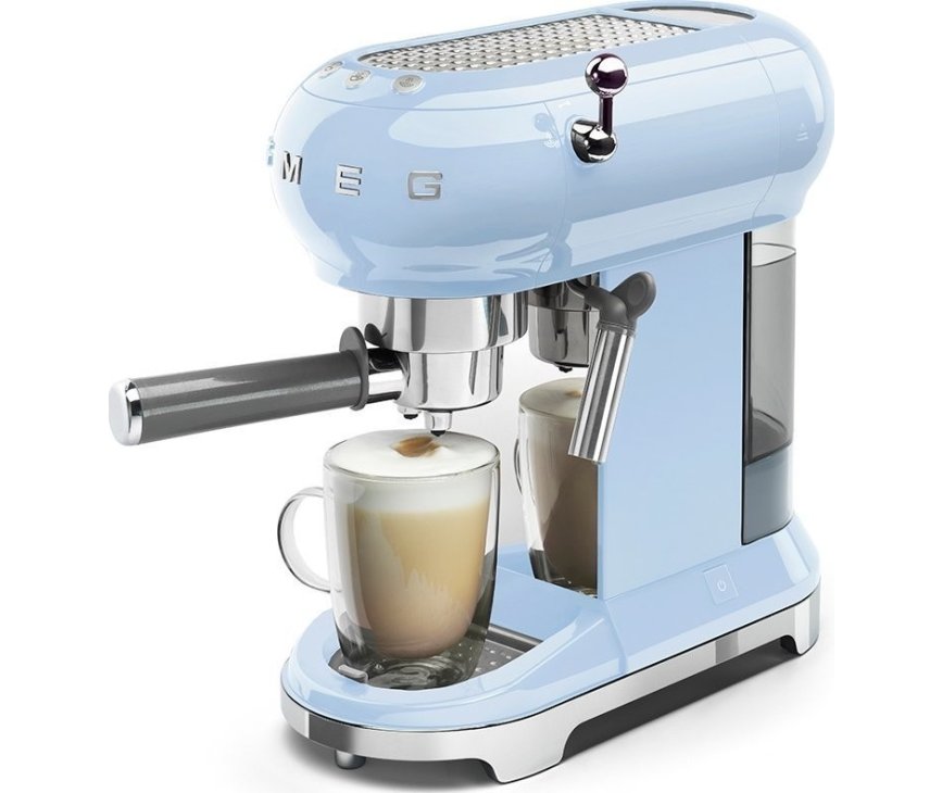 De Smeg ECF01PBEU is geschikt voor diverse bereidingen waaronder cappuccino
