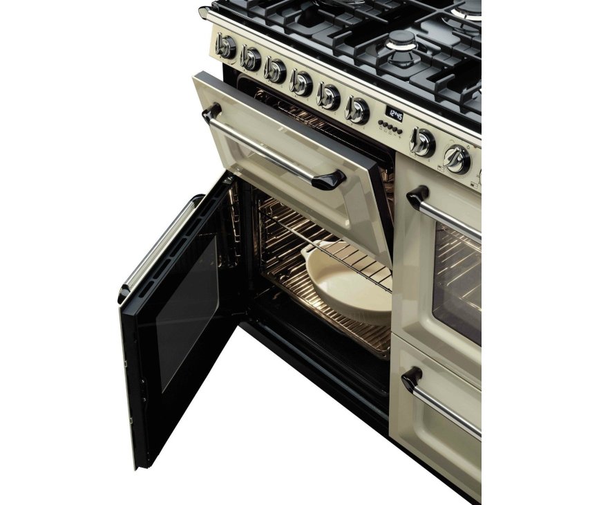 De TR4110CRNLK fornuis van SMEG is uitgevoerd met een multifunctionele oven met 7 bakfuncties linkonder
