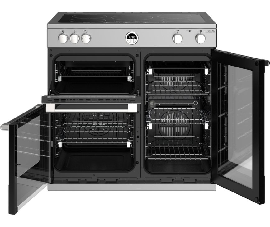 Het Stoves Sterling S900 EI Deluxe rvs inductie fornuis heeft drie ovens die te splitsen zijn