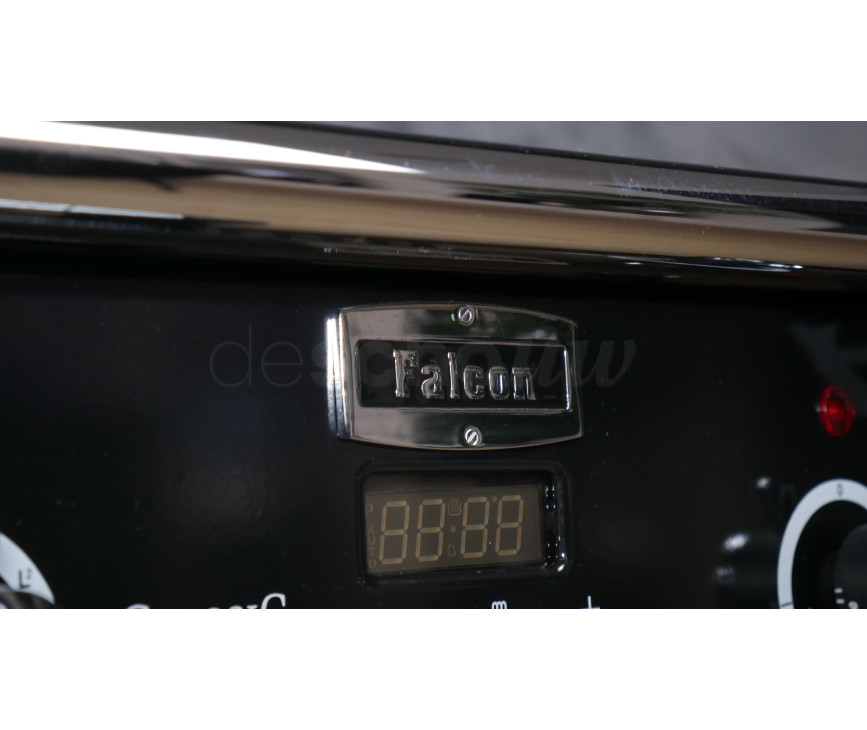 Falcon Classic Deluxe 100 inductie fornuis in de kleur zwart met chroom beslag