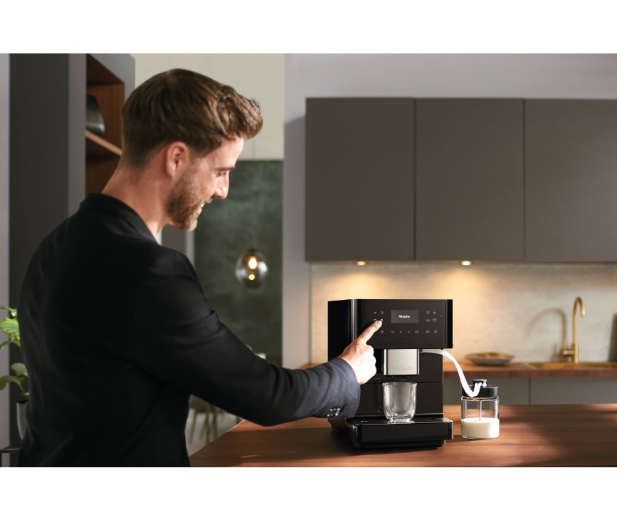 Miele CM6160 vrijstaande koffiemachine - Obsidiaanzwart 