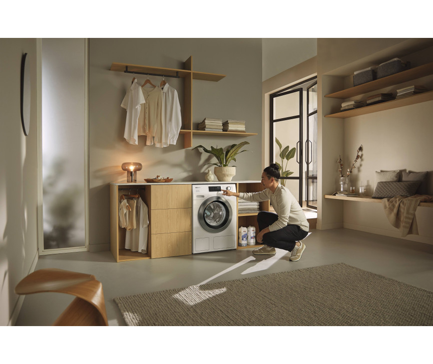 Miele WEF674WPS wasmachine met TwimDos (automatische dosering)