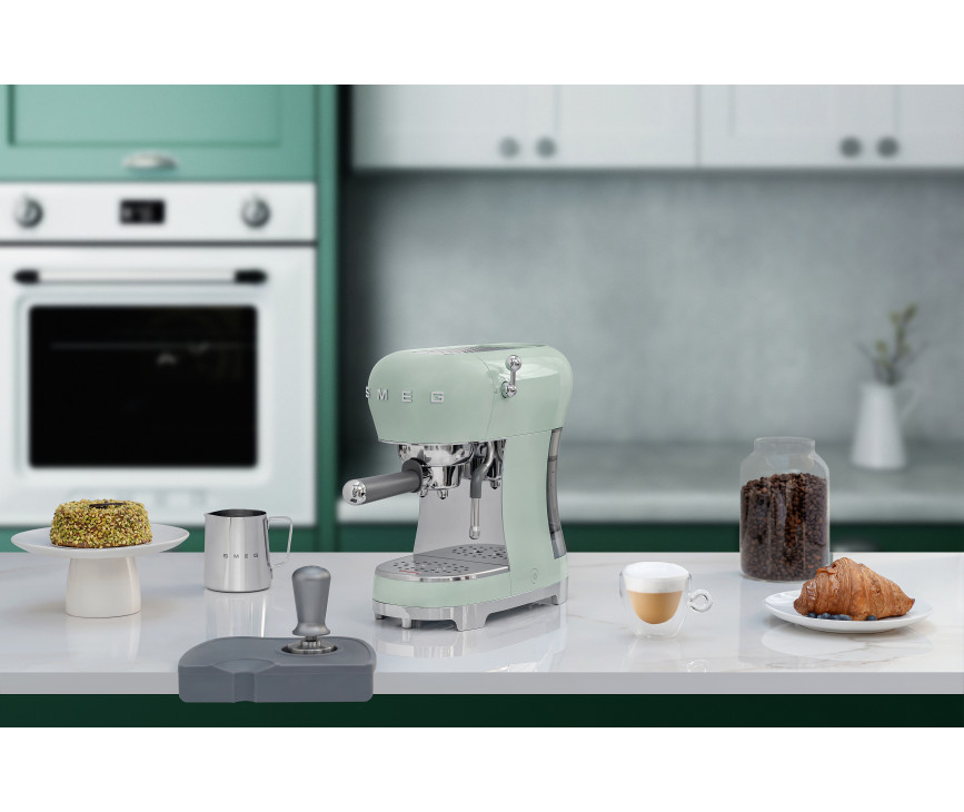 Smeg ECF02PGEU espressomachine / koffiemachine - watergroen