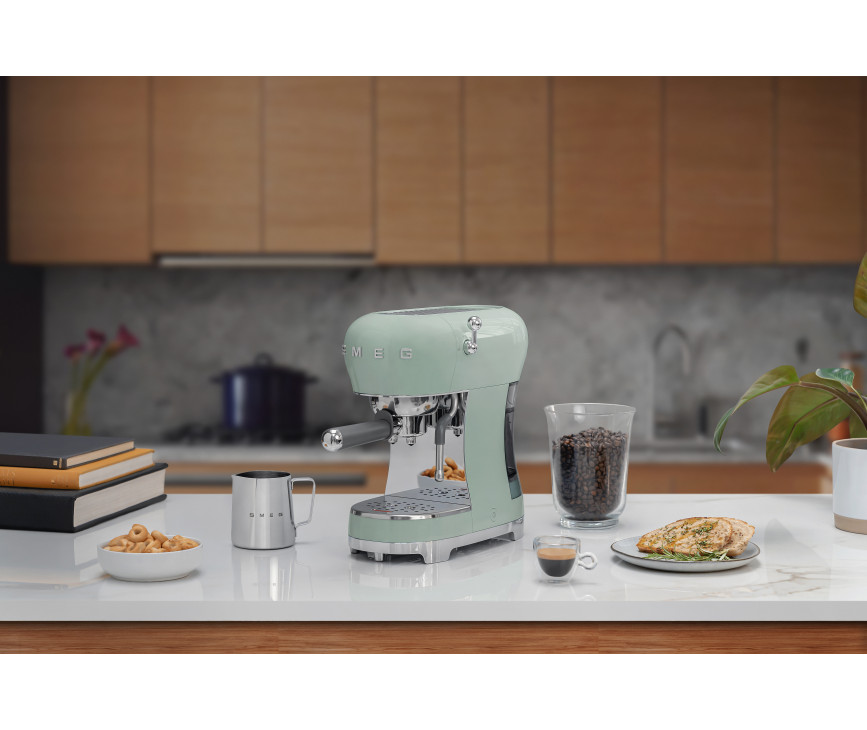 Smeg ECF02PGEU espressomachine / koffiemachine - watergroen