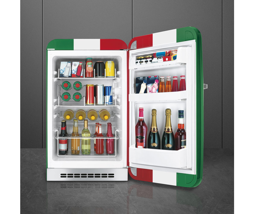 Foto van de binnenzijde van de Smeg FAB10HRDIT5 