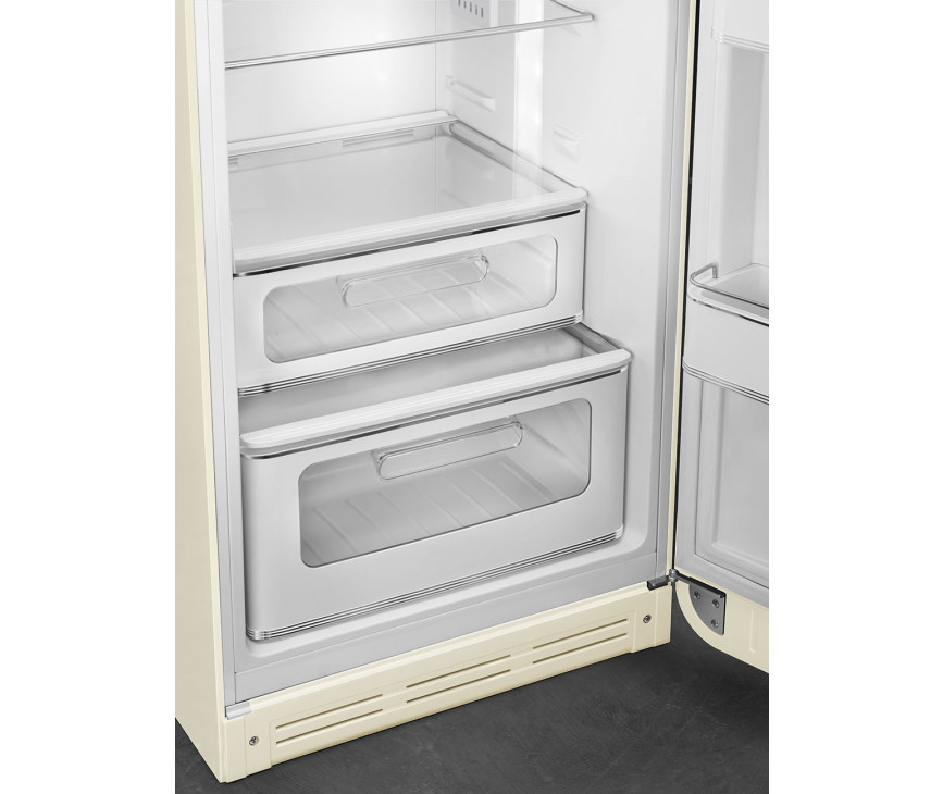 Onderin het koelgedeelte van de Smeg FAB30RCR5 bevindt zich een handige 0 graden zone