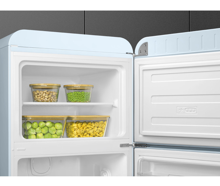 Smeg FAB30RPB5 retro jaren 50 koelkast - pastel blauw - rechtsdraaiend