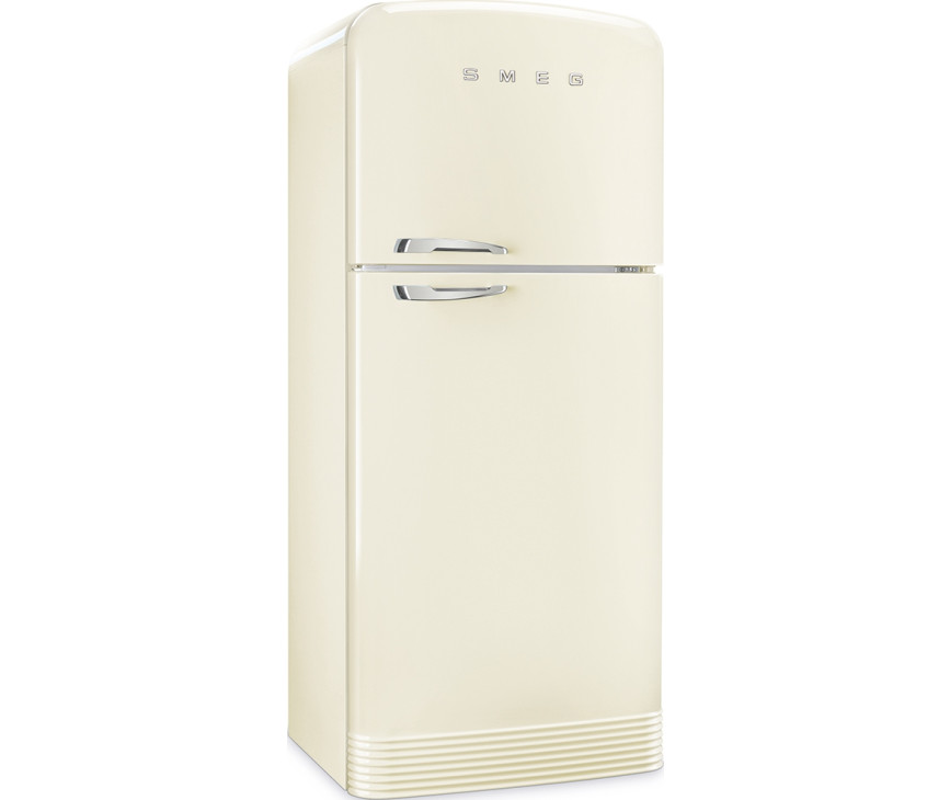 De Smeg FAB50RCR5 koelkast crème is door de ronde hoeken en chromen details een echte retrokast