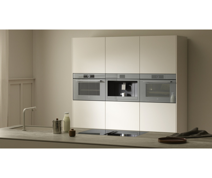 V-Zug CoffeeCenter V6000 45 inbouw koffiemachine - zwart spiegelglas