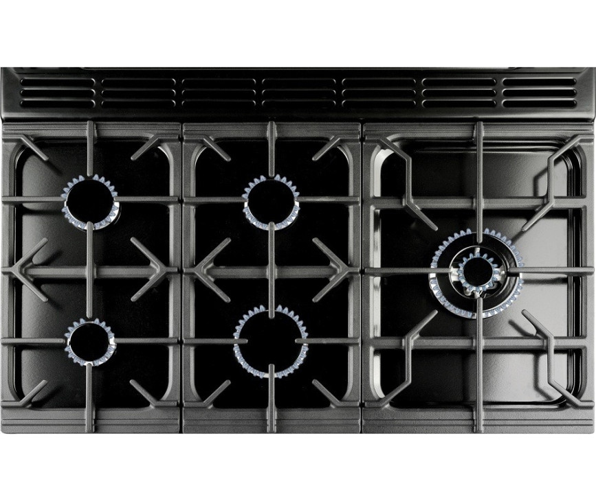 Het kookgedeelte aan de bovenzijde met 5 gasbranders waaronder een sterke wokbrander