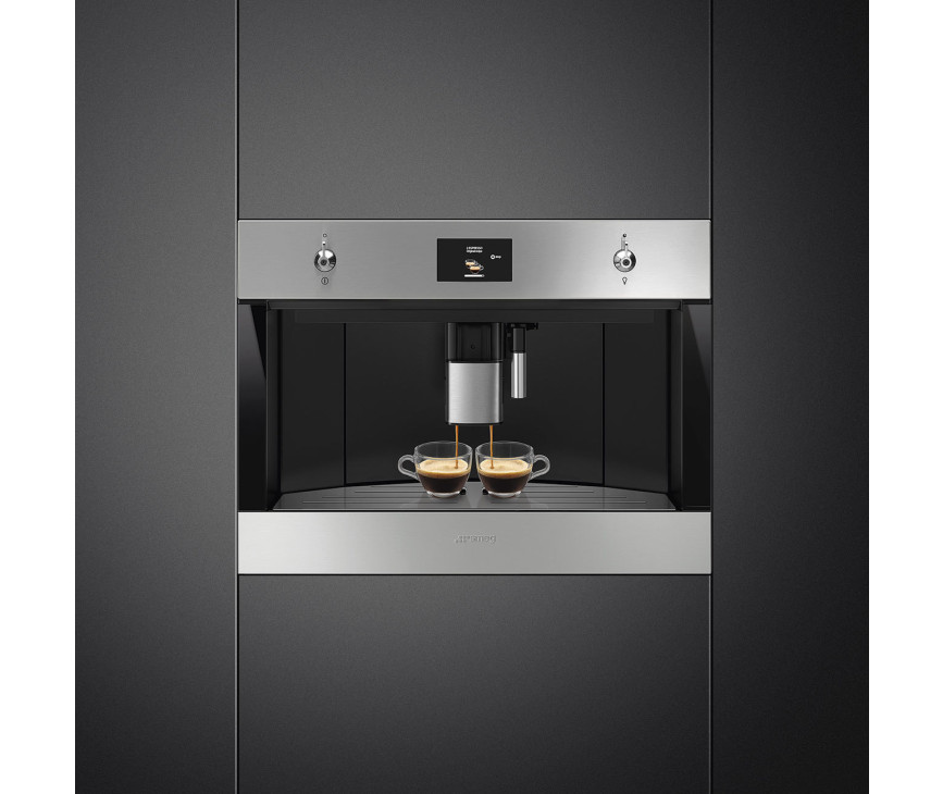 Smeg CMS4303X inbaSmeg CMS4303X volautomatische inbouw koffiemachineouw koffiemachine