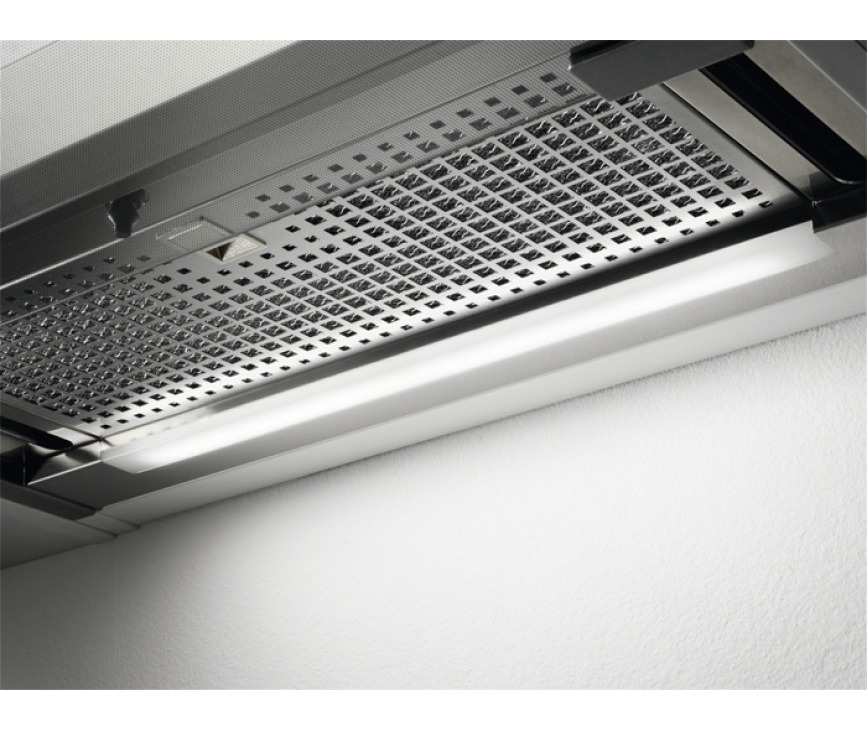 De AEG DPE5950G beschikt over heldere verlichting aan de onderzijde