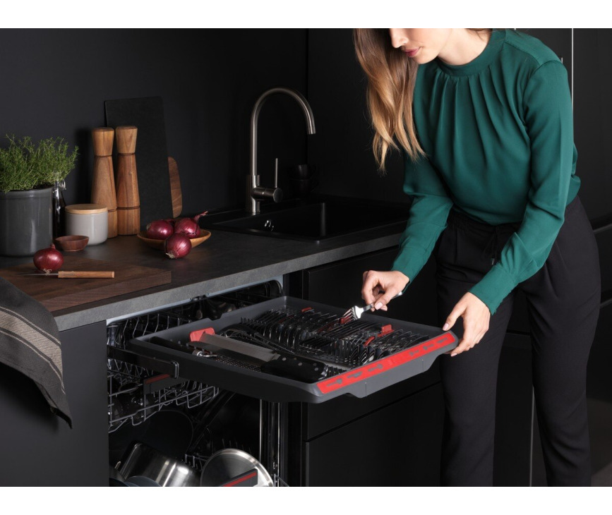 AEG FSE83838P inbouw vaatwasser met besteklade en ComfortLift