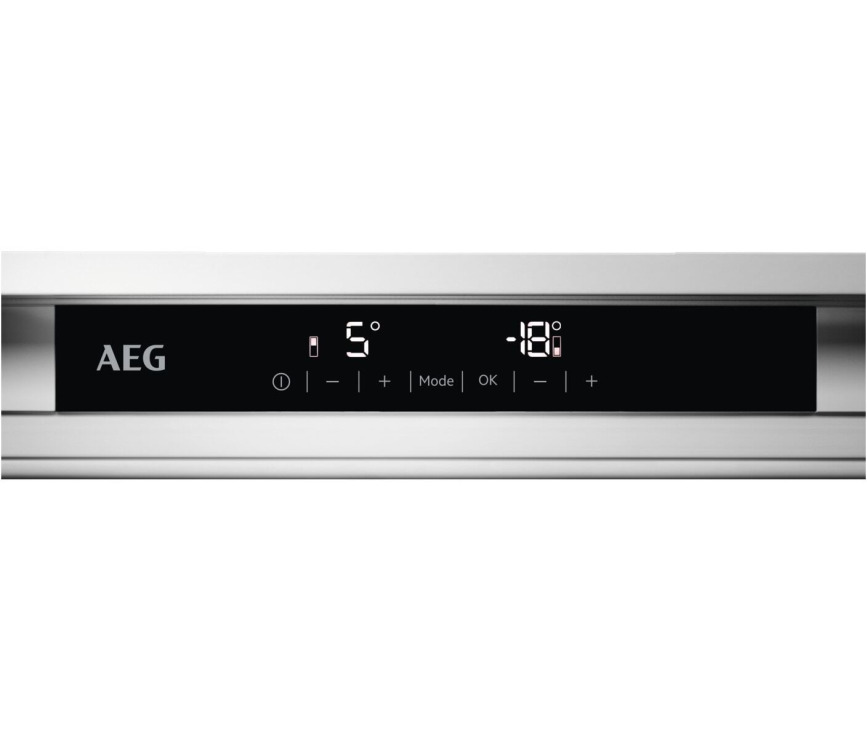 AEG SCE818E8MF inbouw koelkast - nofrost - nis 178 cm.