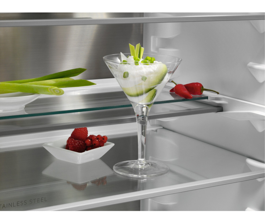 AEG SCE818E8MF inbouw koelkast - nofrost - nis 178 cm.