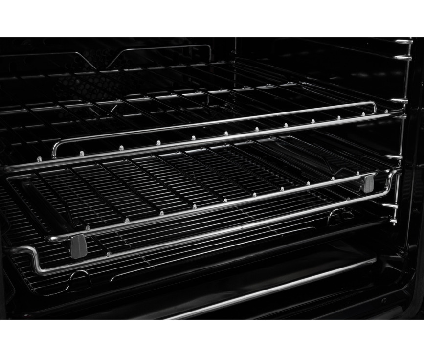 Praktisch is de telescopische geleider in de oven van de Boretti MFBG902ZW