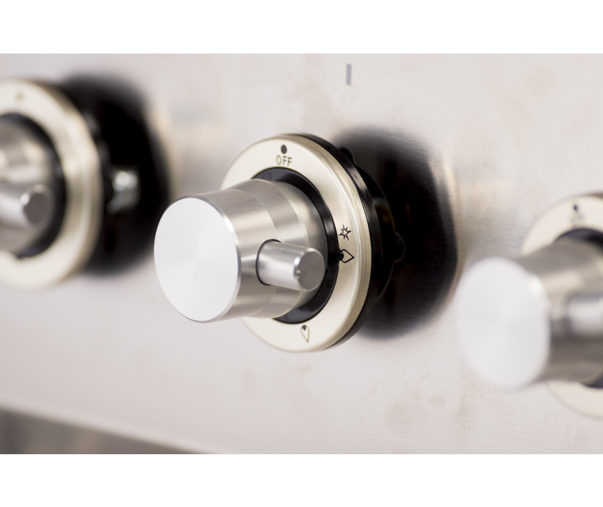 De fraaie design knoppen op de Boretti VT96IXBP benaderen het strakke design