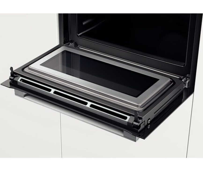 de ovendeur van de Bosch CMG636NS2 oven met magnetron