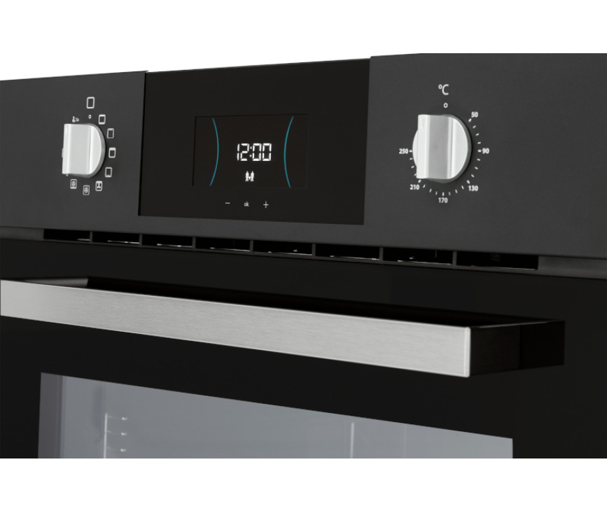 De Etna OM971ZT heeft een 2-knops bediening ondersteunt met een LCD display