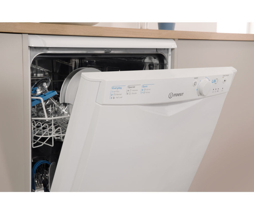 Indesit DFG15B1AEU vaatwasser