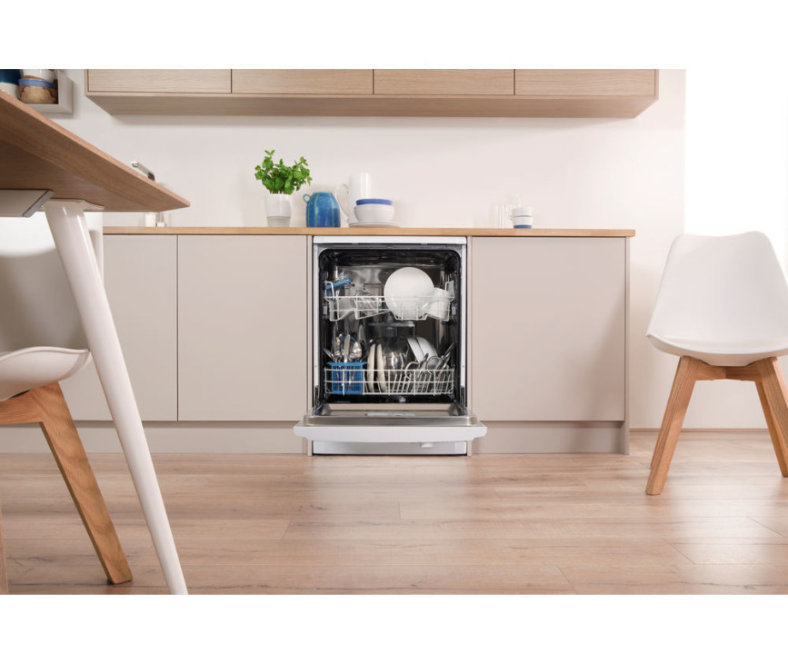 Indesit DFG15B1AEU vaatwasser