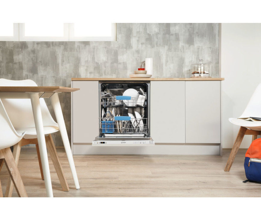 Indesit DIFP28T9AEU vaatwasser inbouw