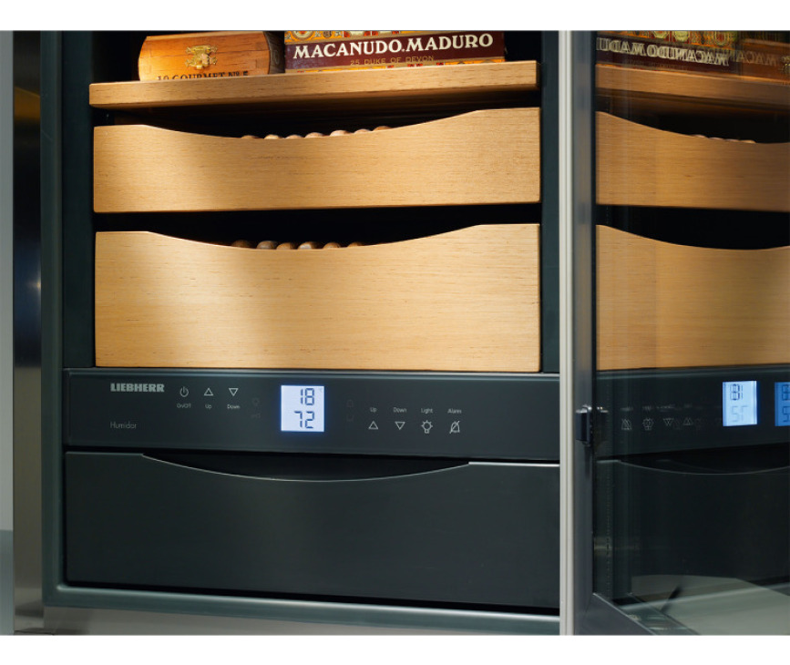 Liebherr ZKes453-20 met houten panelen