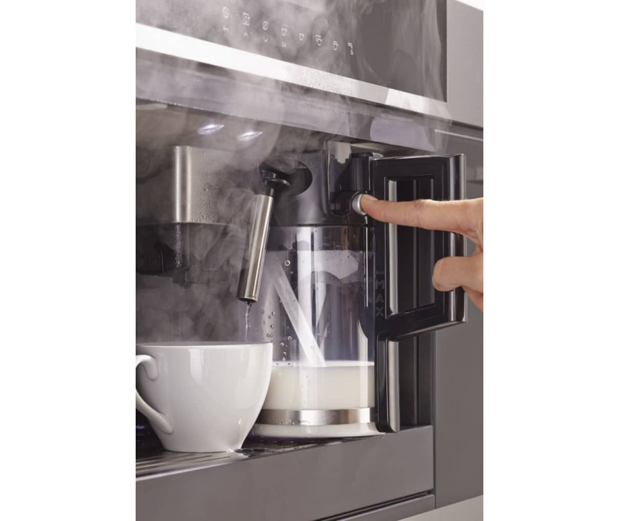 Praktisch zijn de volautomatische standen voor de bereiding van diverse soorten koffie