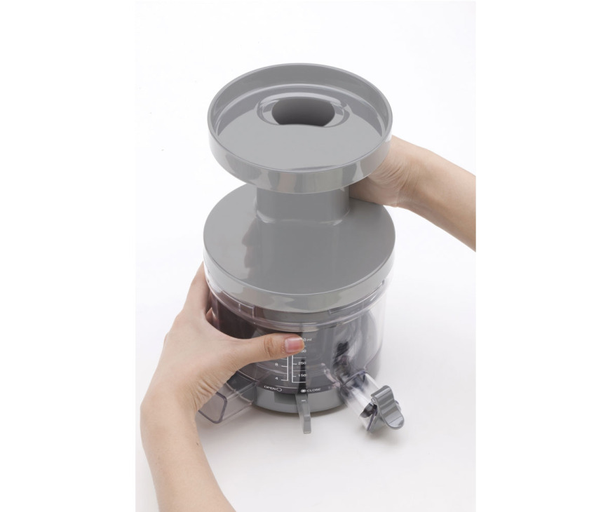 Smeg SJF01CREU slow juicer