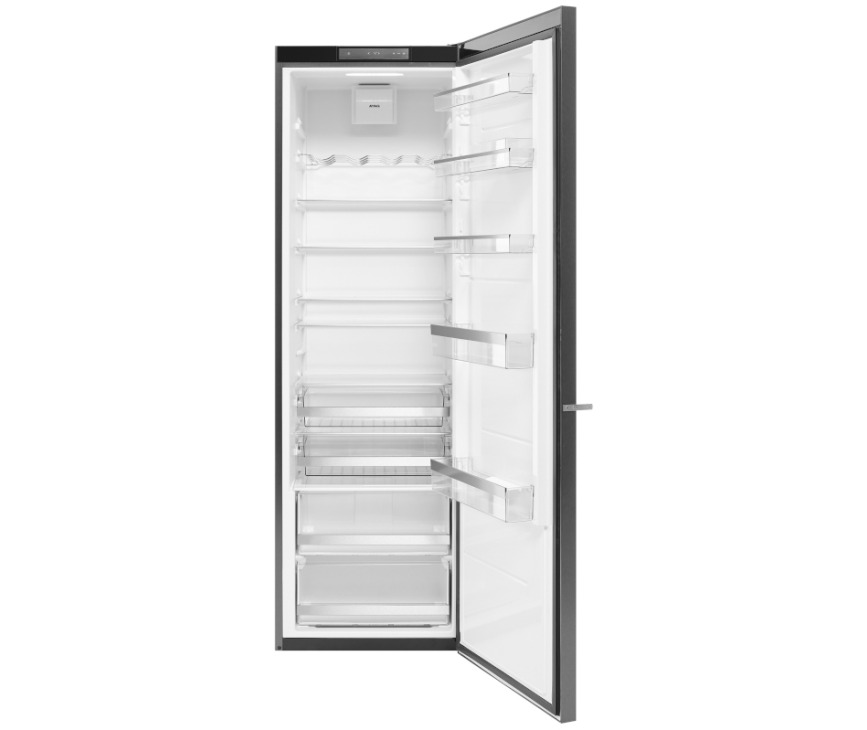De Atag KA2512AD heeft een ruime inhoud en beschikt over een flexibel indeelbaar interieur