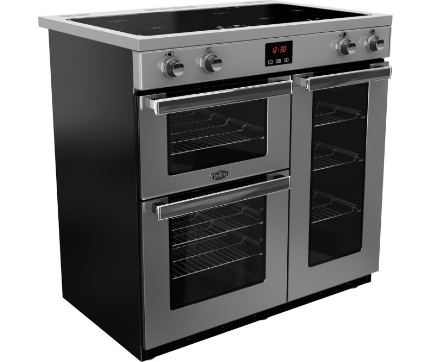 Dit roestvrijstalen Belling fornuis is uitgevoerd met drie ovens.