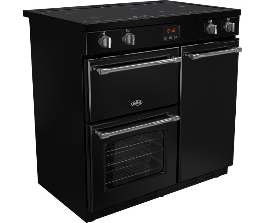 De Farmhouse 90 EI Black is uitgevoerd met drie verschillende ovens waaronder een longdoor oven aan rechter zijde