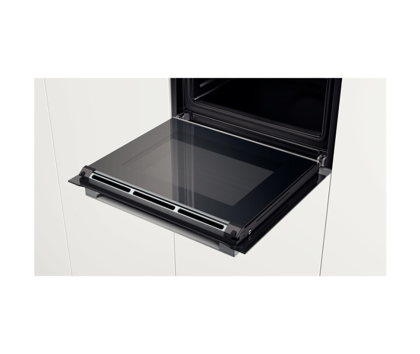 De ovendeur van de Bosch HBG6730S1 is eenvoudig schoon te houden door de volledige glasdeur
