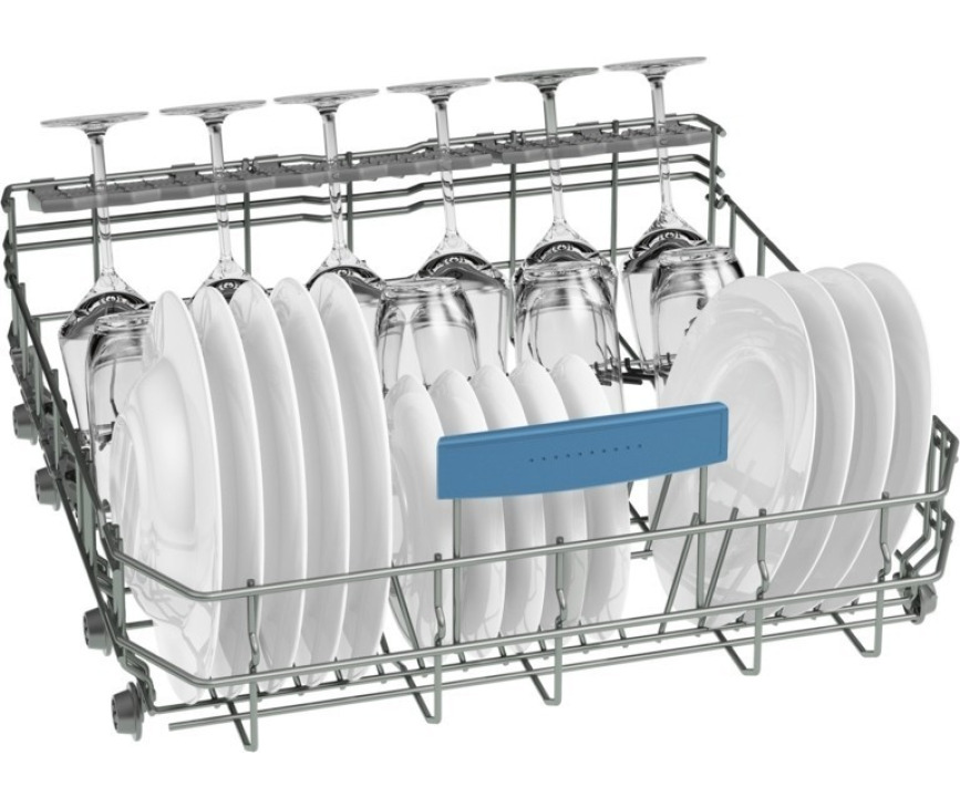 De onderkorf van de Bosch SMI68N25EU inbouw vaatwasser