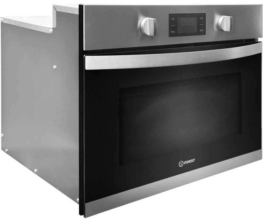 De Indesit MWI 3445 IX is uitgevoerd in het roestvrijstaal in een nishoogte van 45 cm.