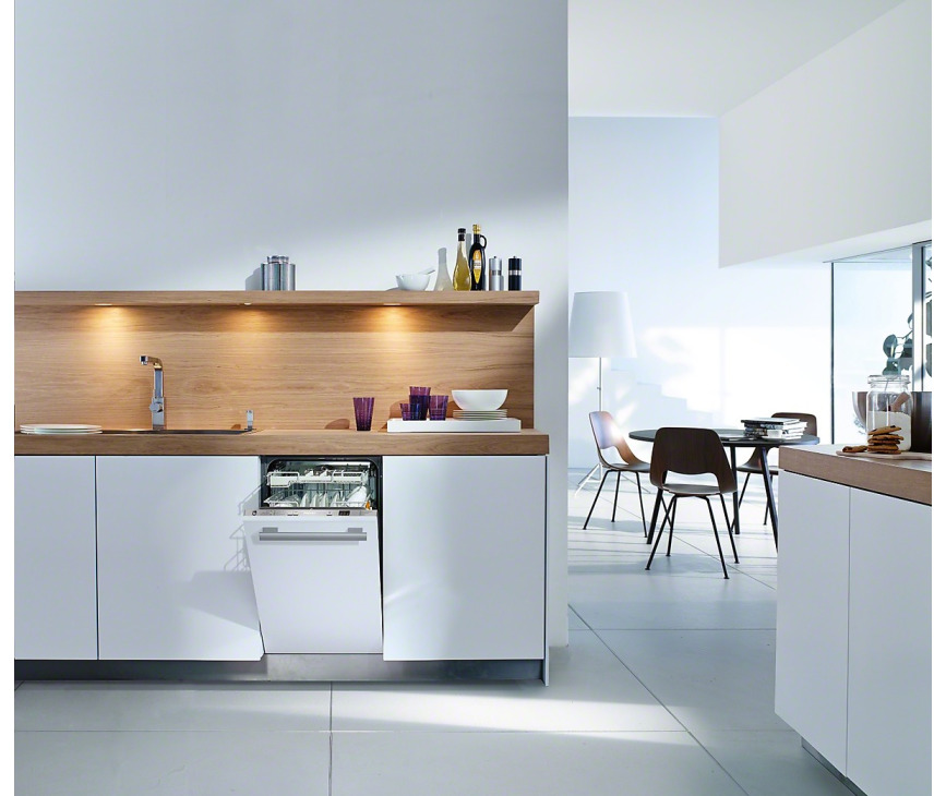 De Miele G4760 SCVi inbouw vaatwasser is door zijn smalheid makkelijk te integreren in de keuken